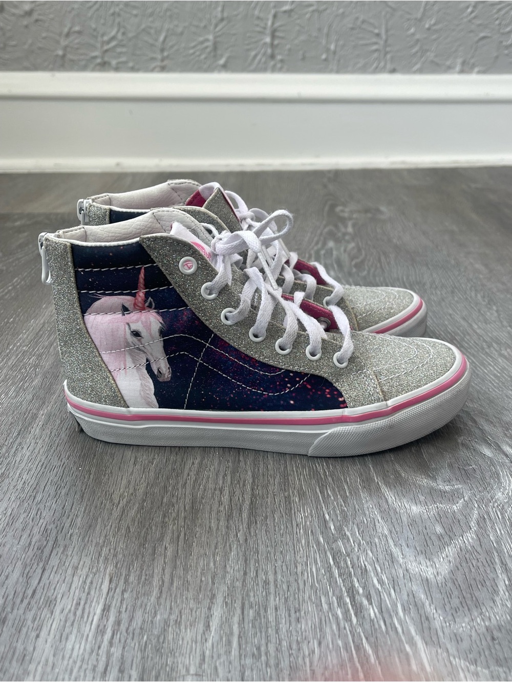 VANS Digi Unicorn Sk8-Hi Zip Shoes Size 2.5